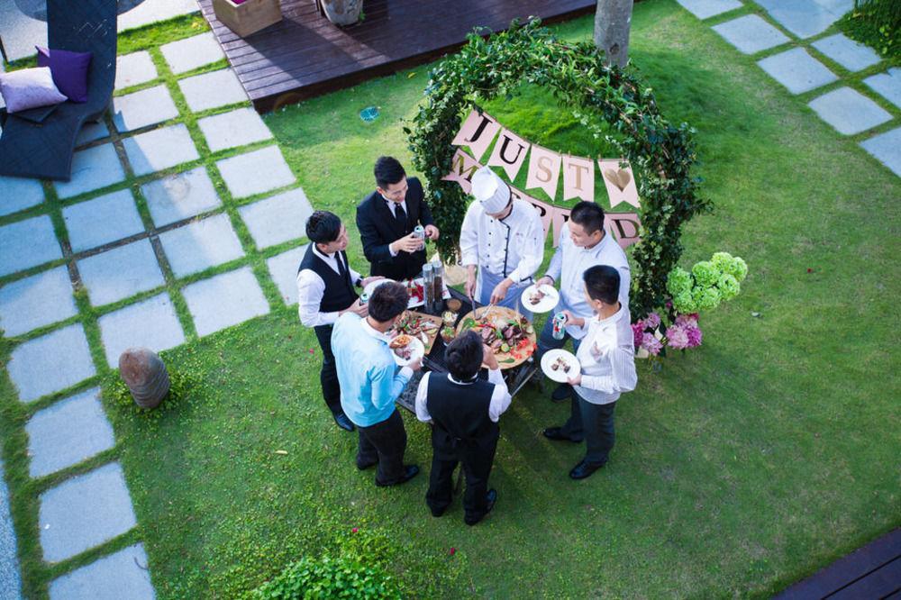 Caesar Park Hotel Kenting-Nationalpark Exterior foto A wedding reception at the garden