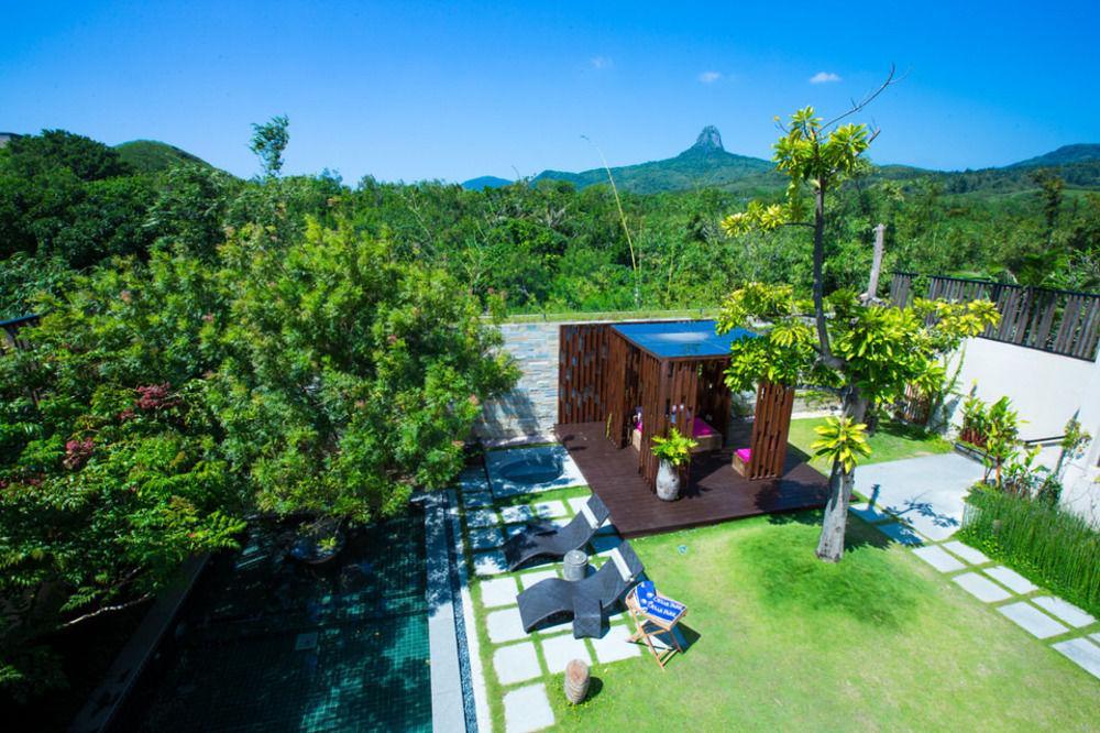 Caesar Park Hotel Kenting-Nationalpark Exterior foto The resort's swimming pool